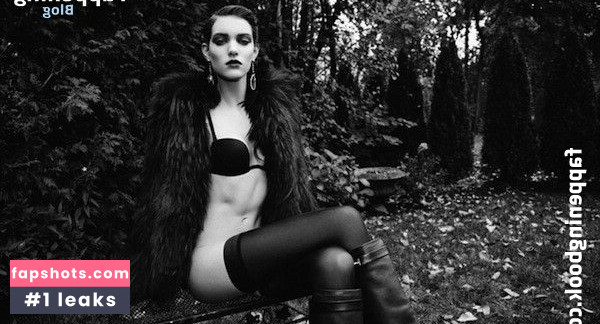 Charlotte Cardin gallery photo #79