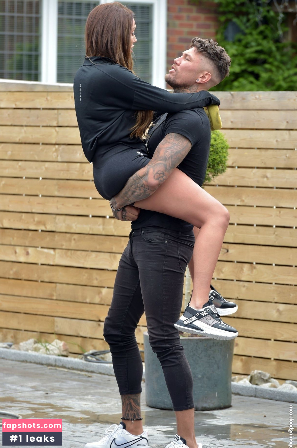 Charlotte Crosby gallery photo #155