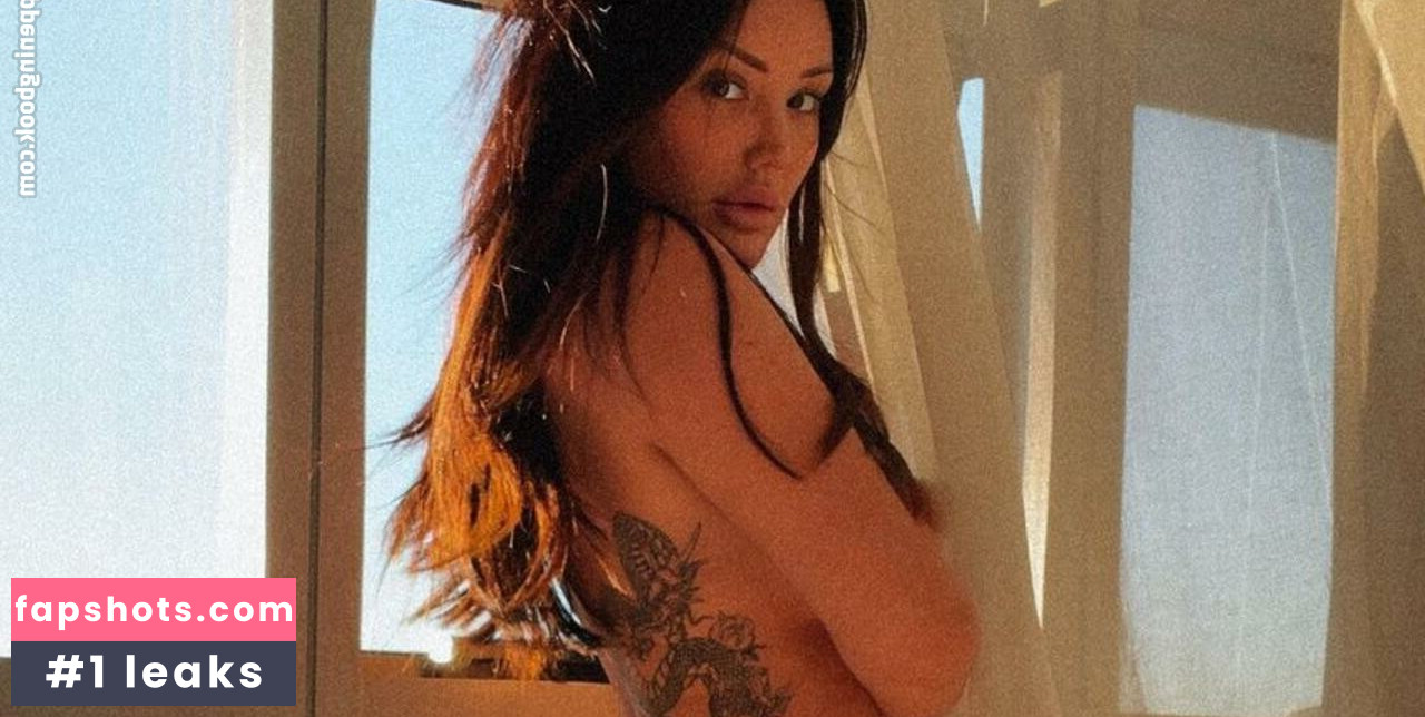 Charlotte Crosby Filtración Desnuda OnlyFans Foto #4 - Fapshots