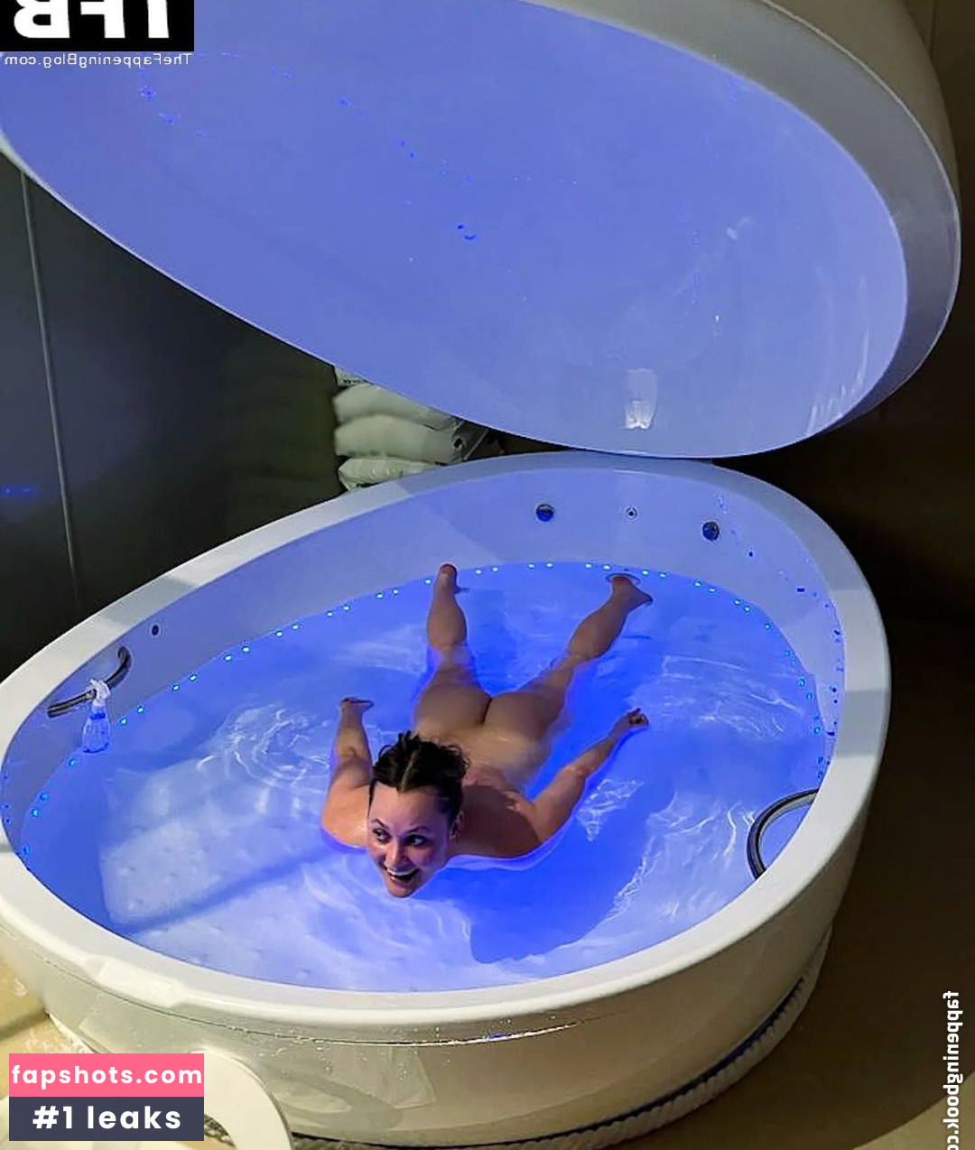 Charlotte de Carle Filtración Desnuda OnlyFans Foto #2 - Fapshots