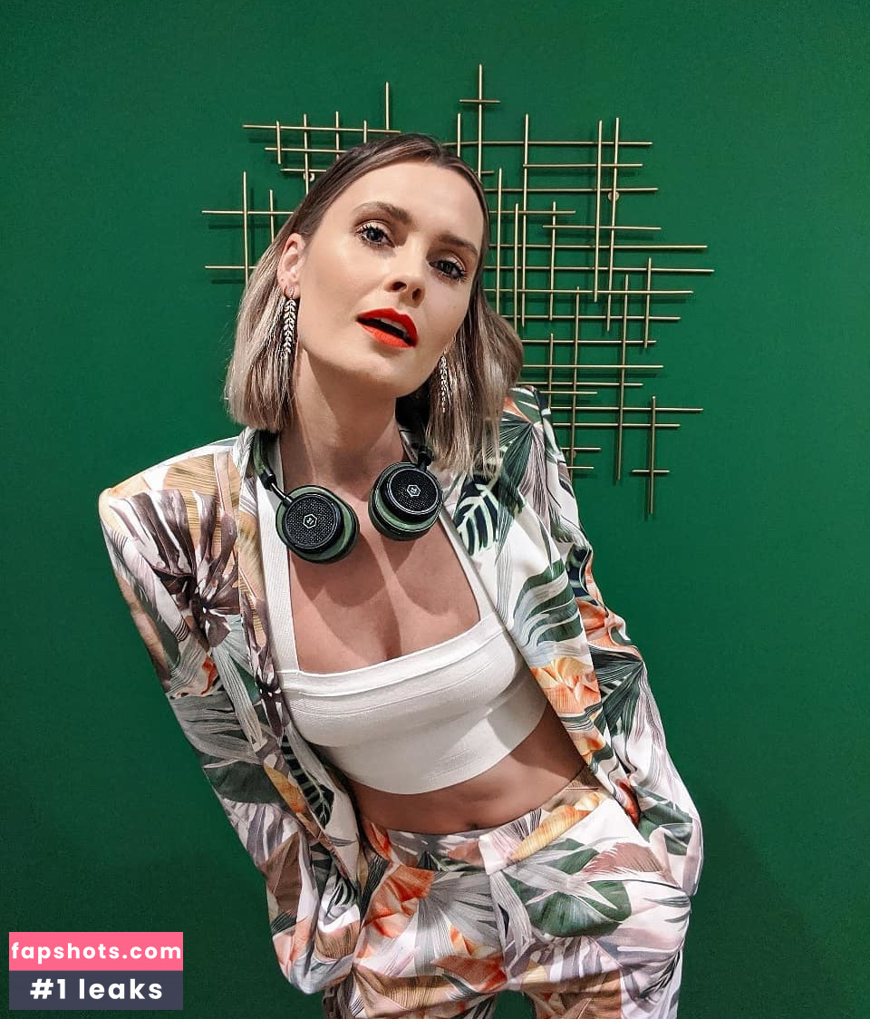 Charlotte de Carle Filtración Desnuda OnlyFans Foto #22 - Fapshots