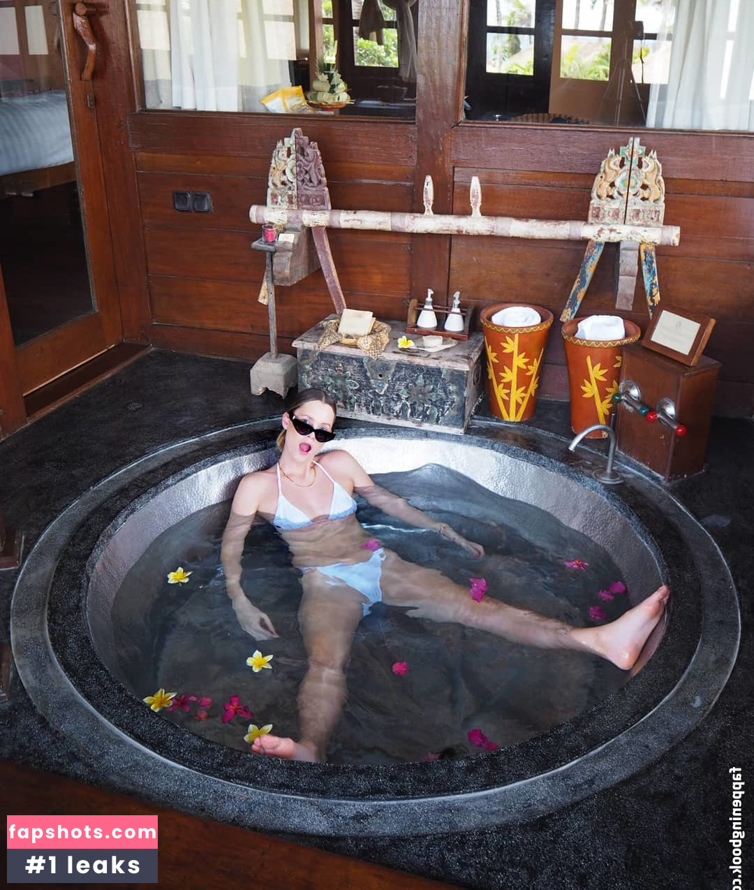 Charlotte de Carle Filtración Desnuda OnlyFans Foto #27 - Fapshots