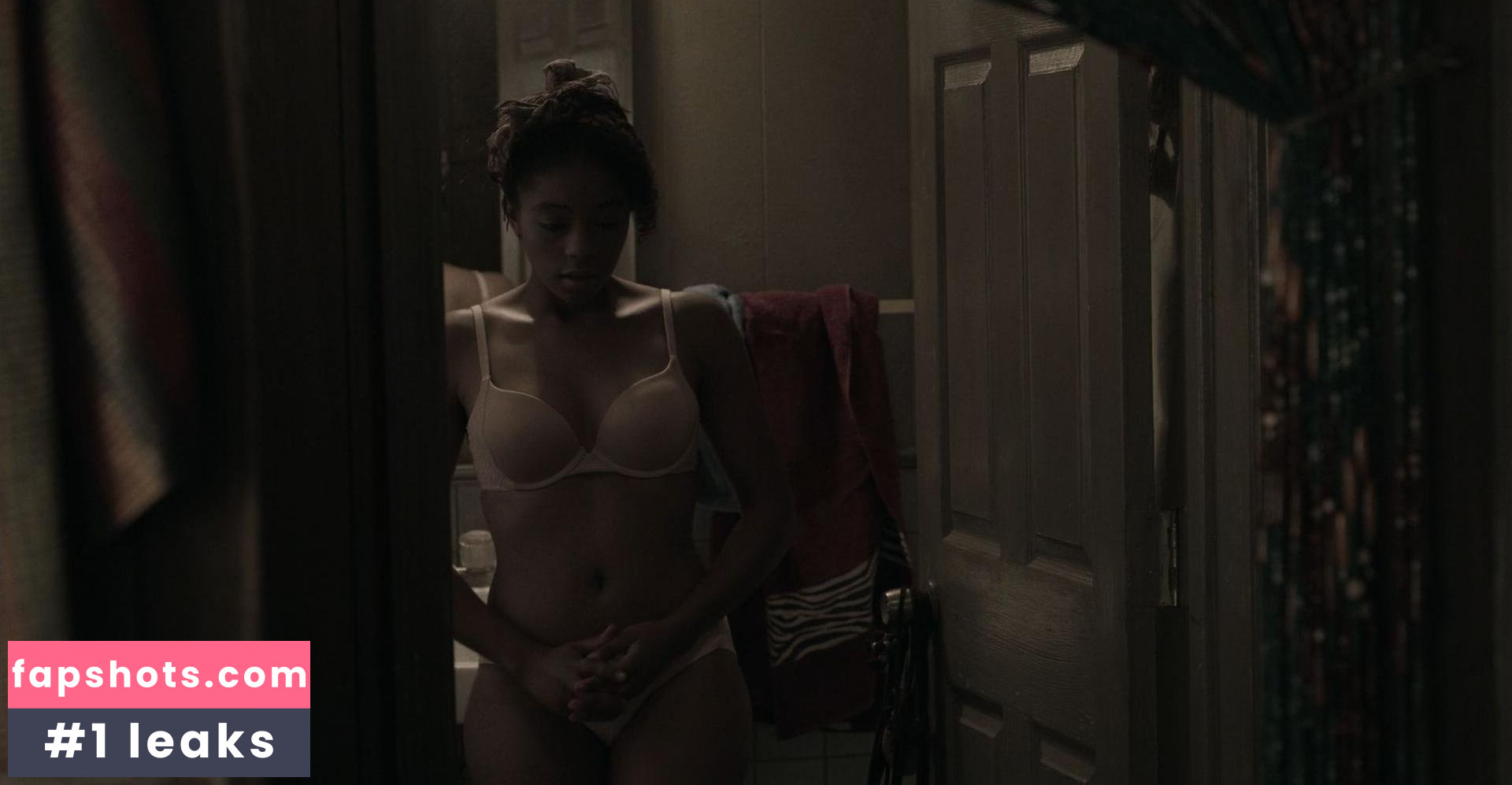 Charlotte Evelyn Williams Filtración Desnuda OnlyFans Foto #2 - Fapshots