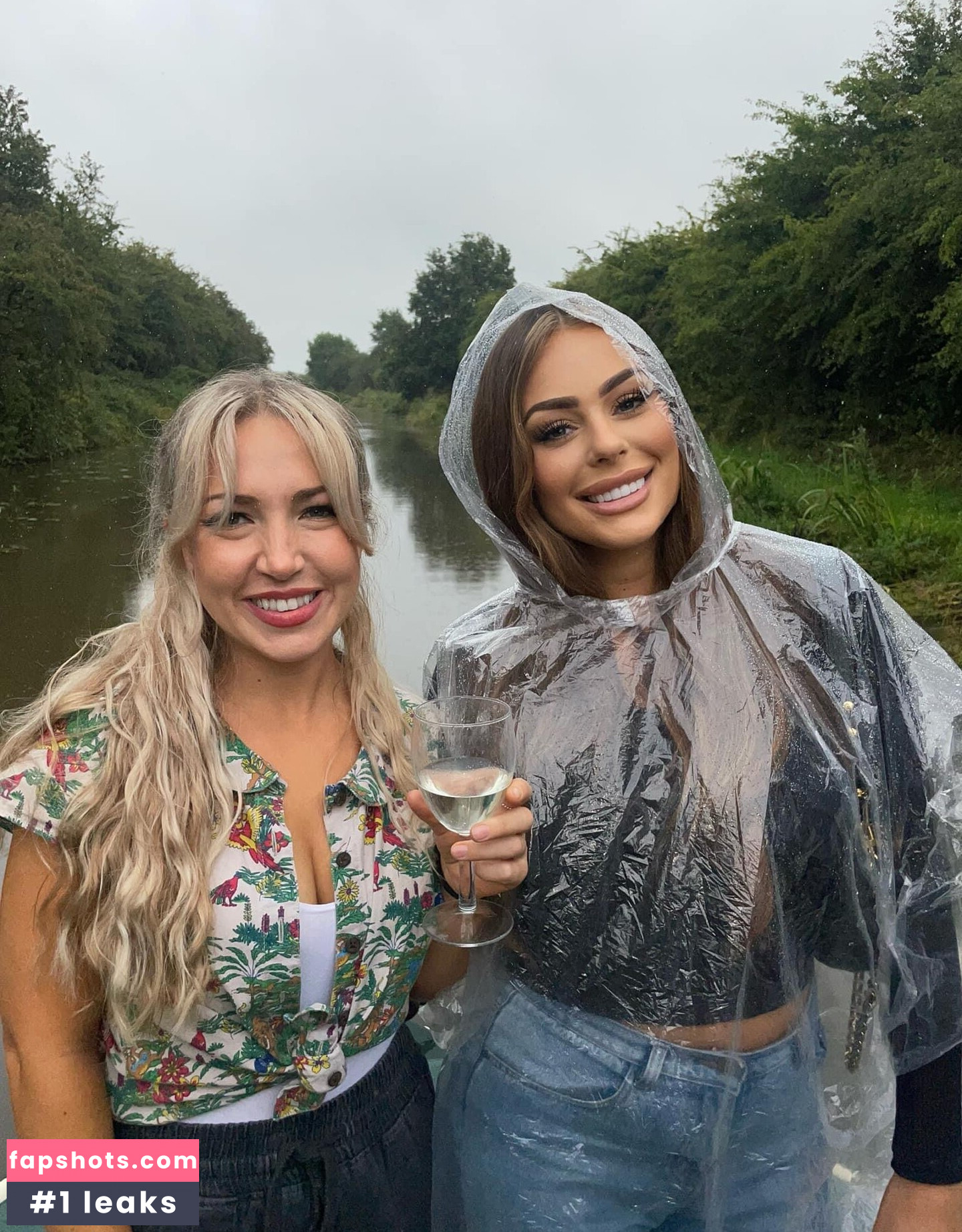 Charlotte Fisher gallery photo #6