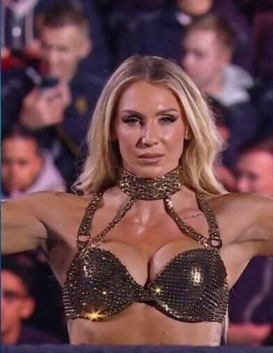 charlotte-flair Nahé úniky fotek pouze od fanoušků #394 - Fapshots