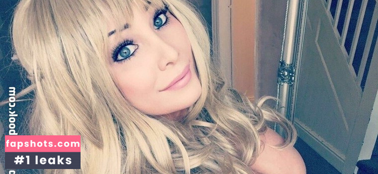 Charlotte Fox Filtración Desnuda OnlyFans Foto #23 - Fapshots