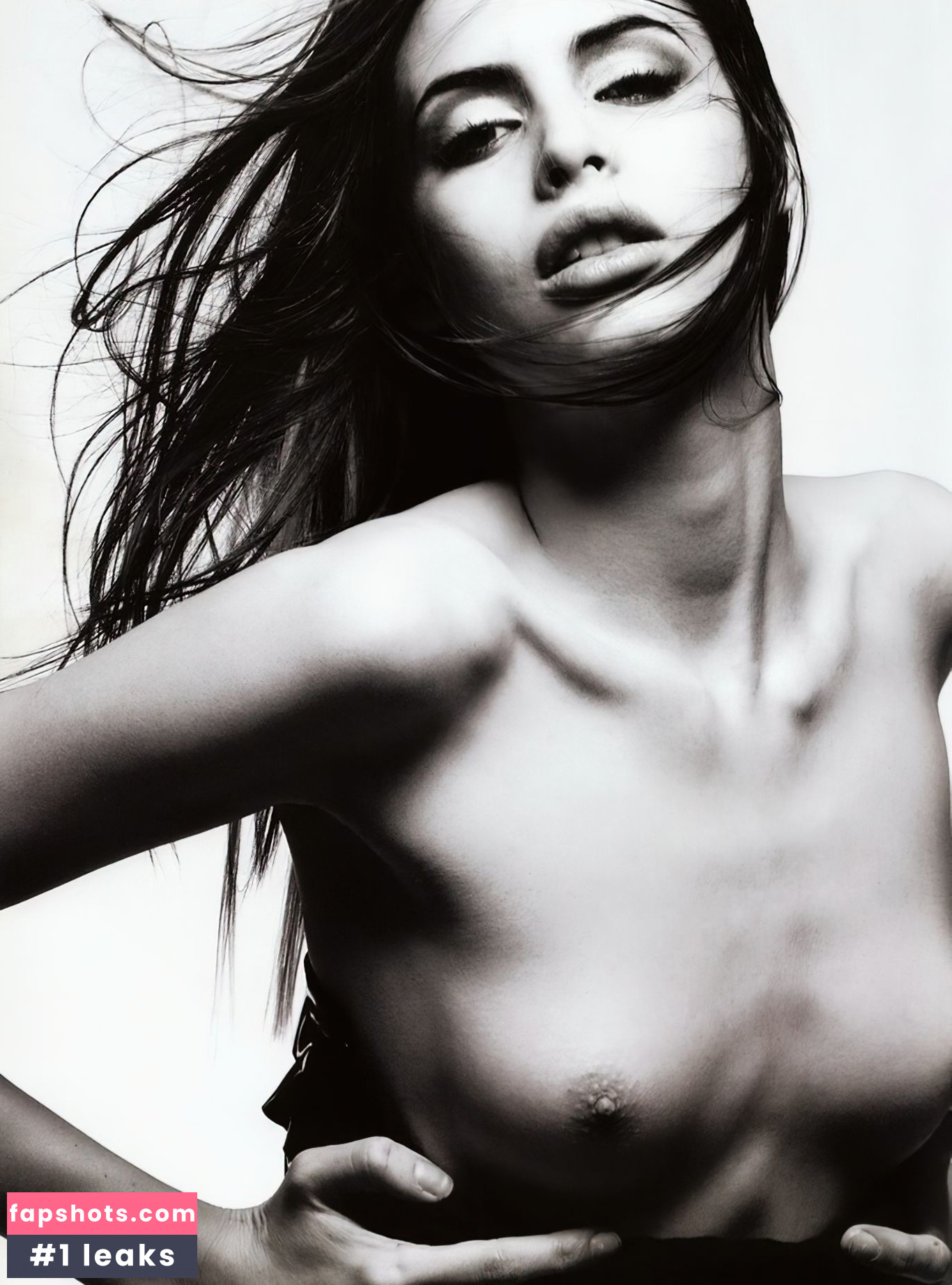 Charlotte Kemp Muhl gallery photo #33