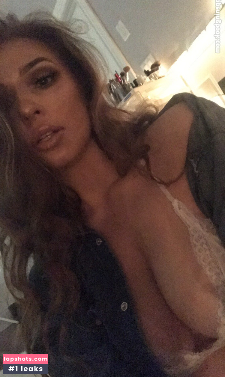 Charlotte M Filtración Desnuda OnlyFans Foto #6 - Fapshots