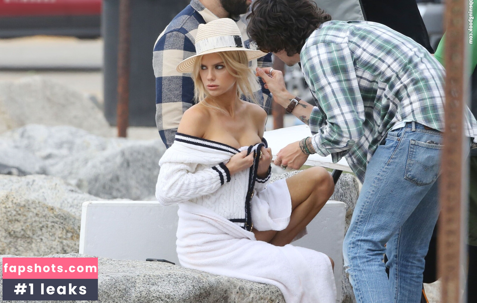 Charlotte McKinney gallery photo #102