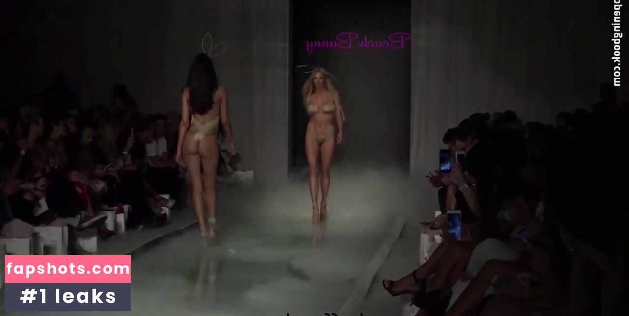 Charlotte McKinney gallery photo #1163