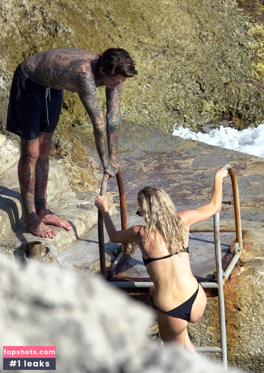 Charlotte McKinney gallery photo #1245