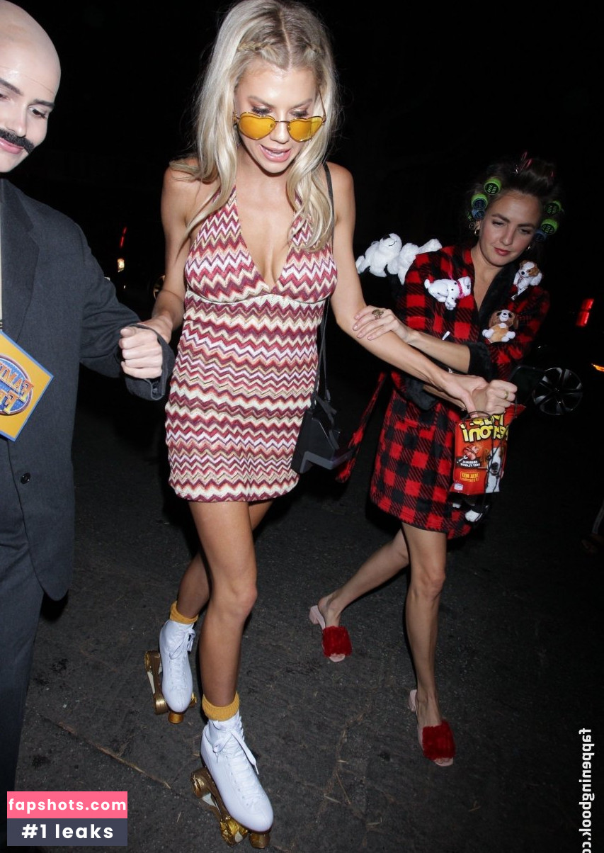 Charlotte McKinney gallery photo #1262