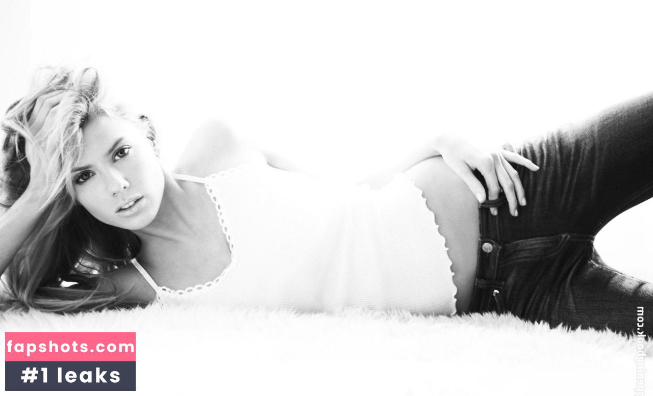 Charlotte McKinney gallery photo #863