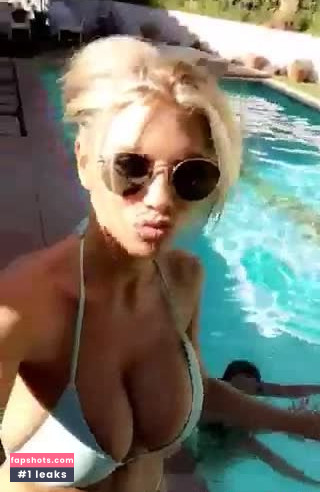 Charlotte McKinney gallery photo #871