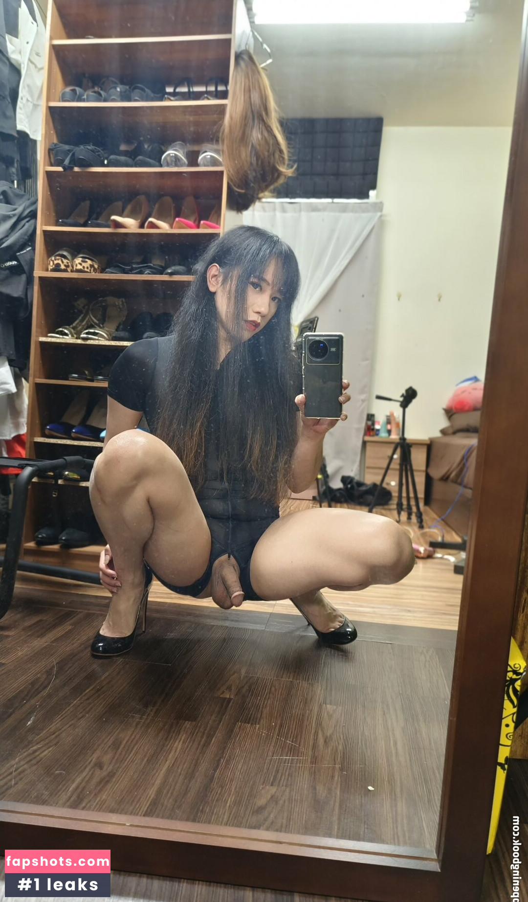 Charlotte Niya gallery photo #53