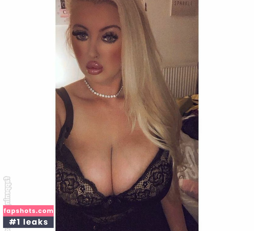 Charlotte Filtración Desnuda OnlyFans Foto #11 - Fapshots