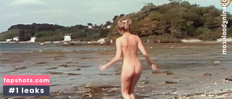 Charlotte Véry gallery photo #6