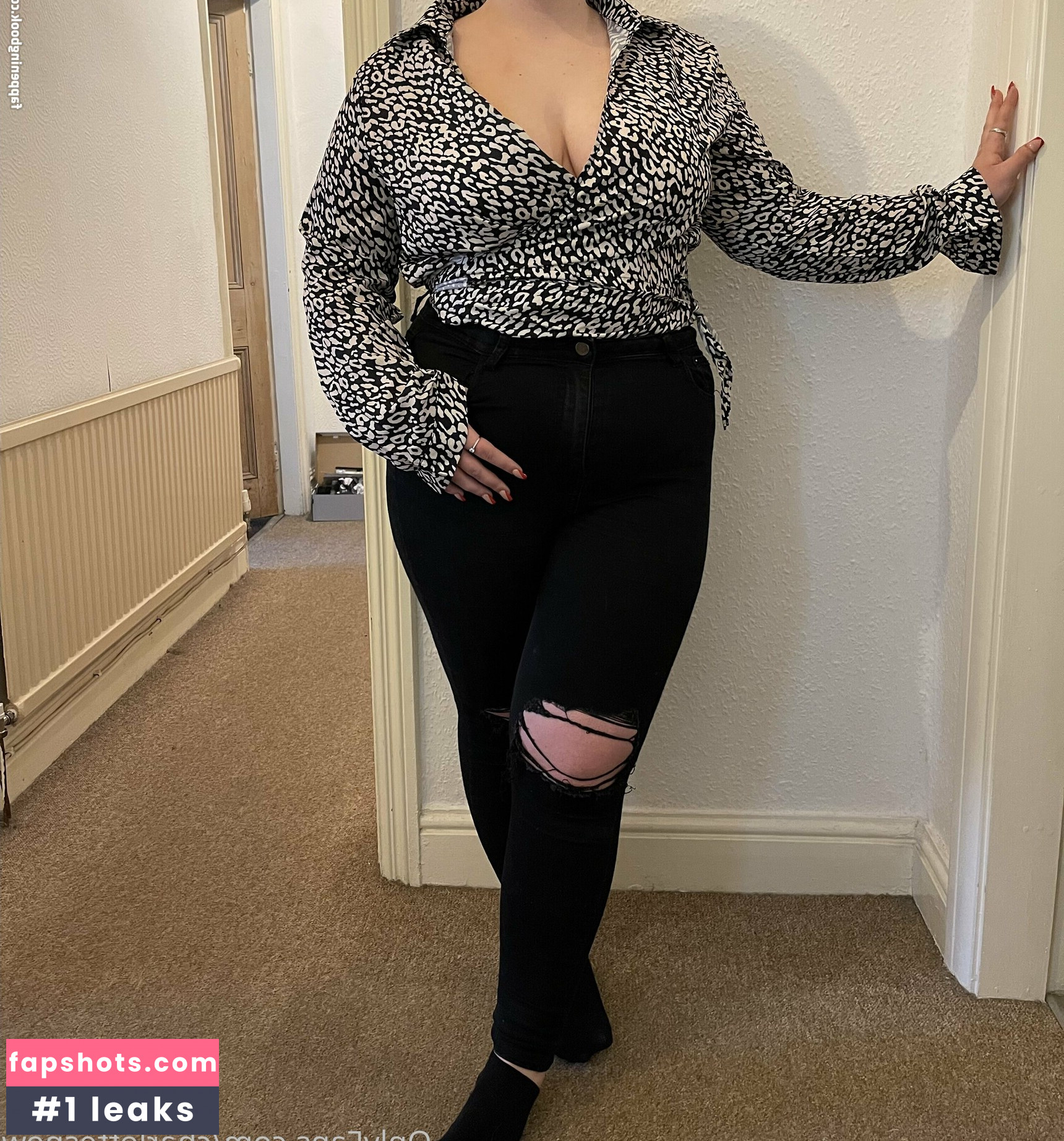 charlottesnow nude babe gallery