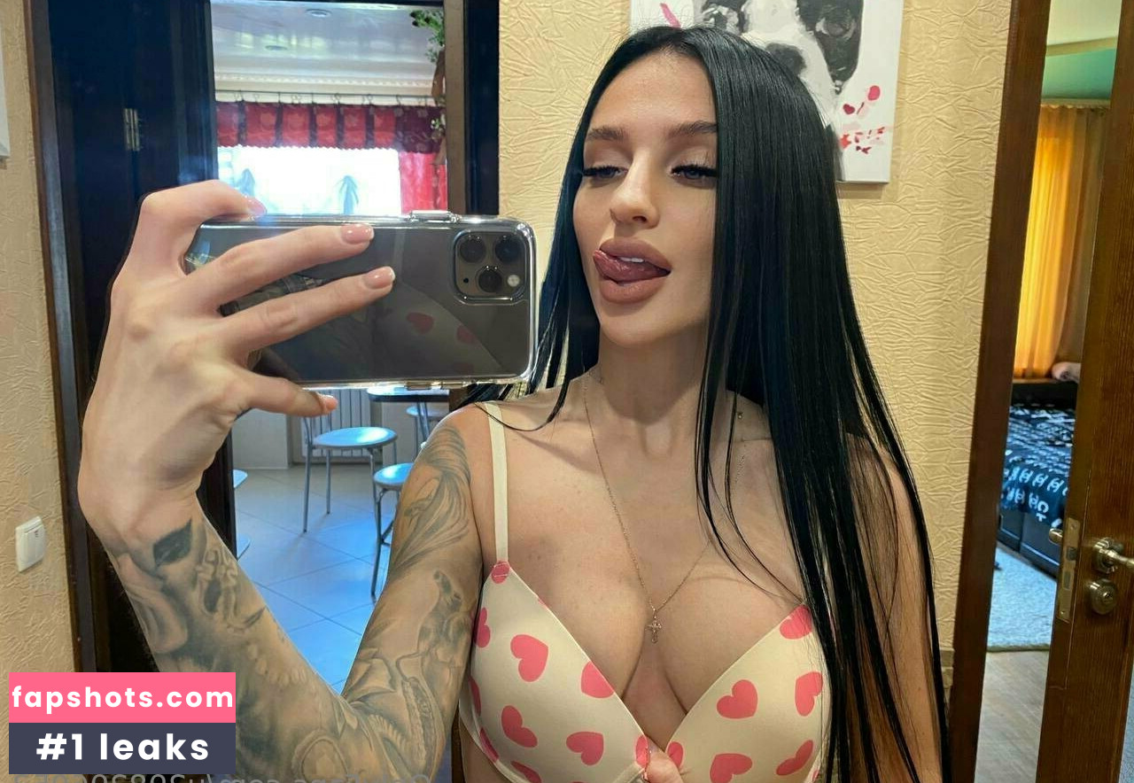 charming_megan gallery photo #44