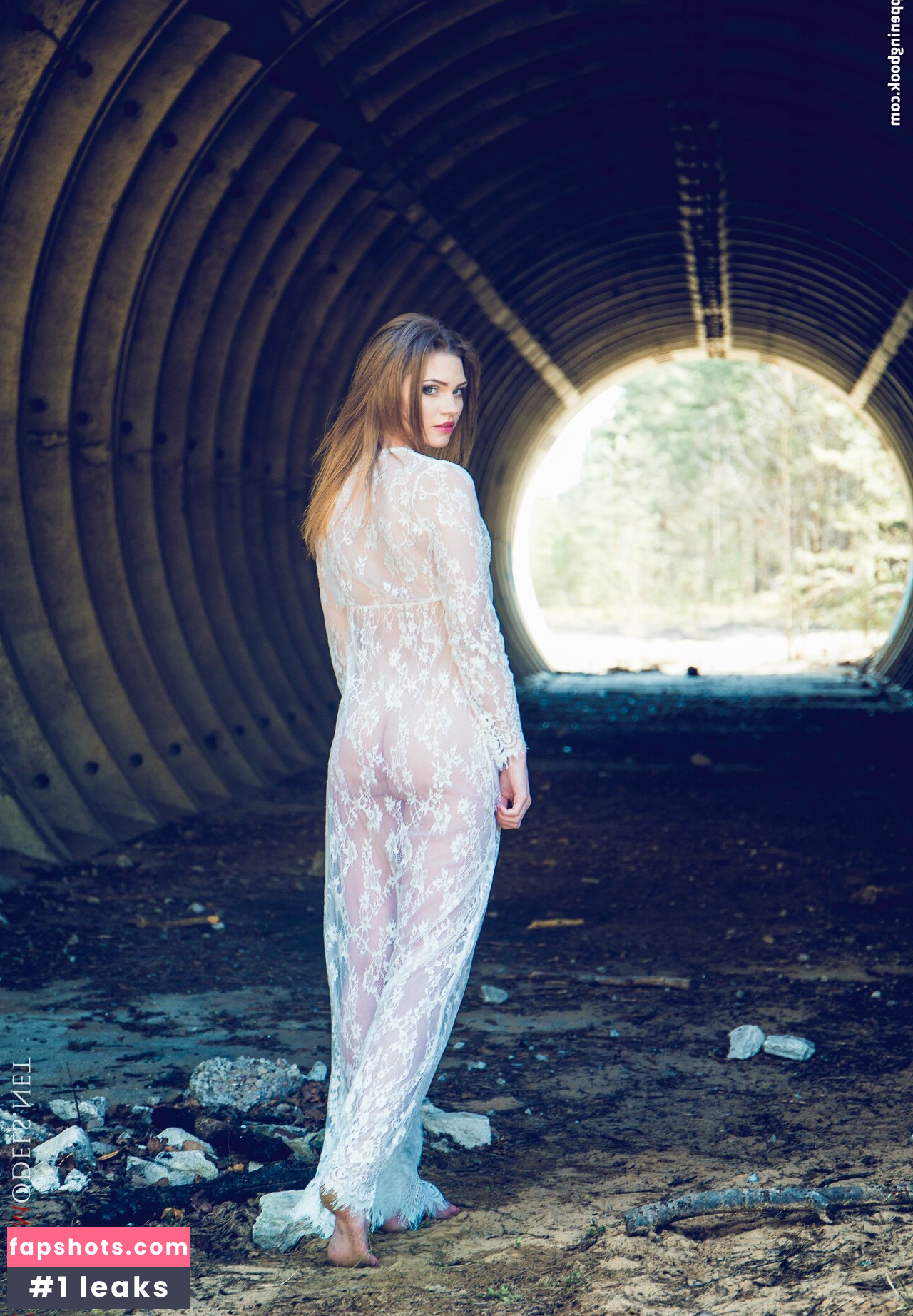 CharmModels gallery photo #312