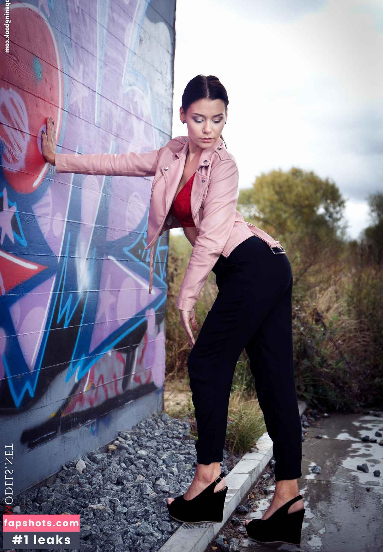 CharmModels gallery photo #333