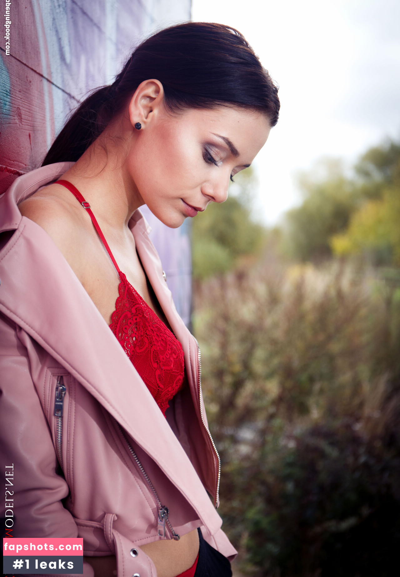 CharmModels gallery photo #342