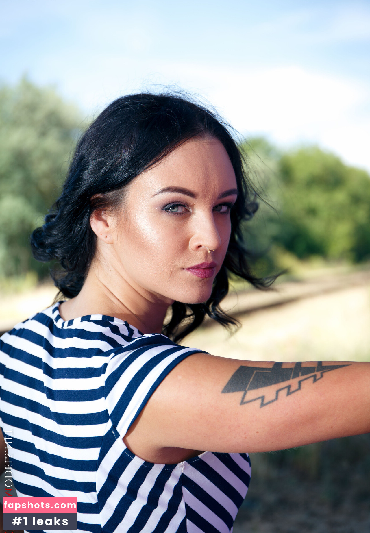 CharmModels gallery photo #394