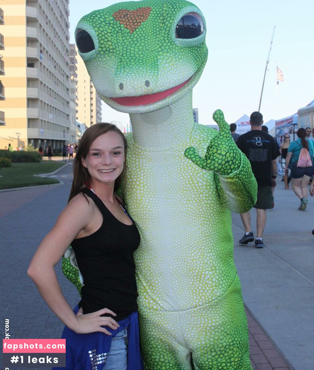 Chasity McClelland Nude Leaks OnlyFans Photos #29 - LeakJerk