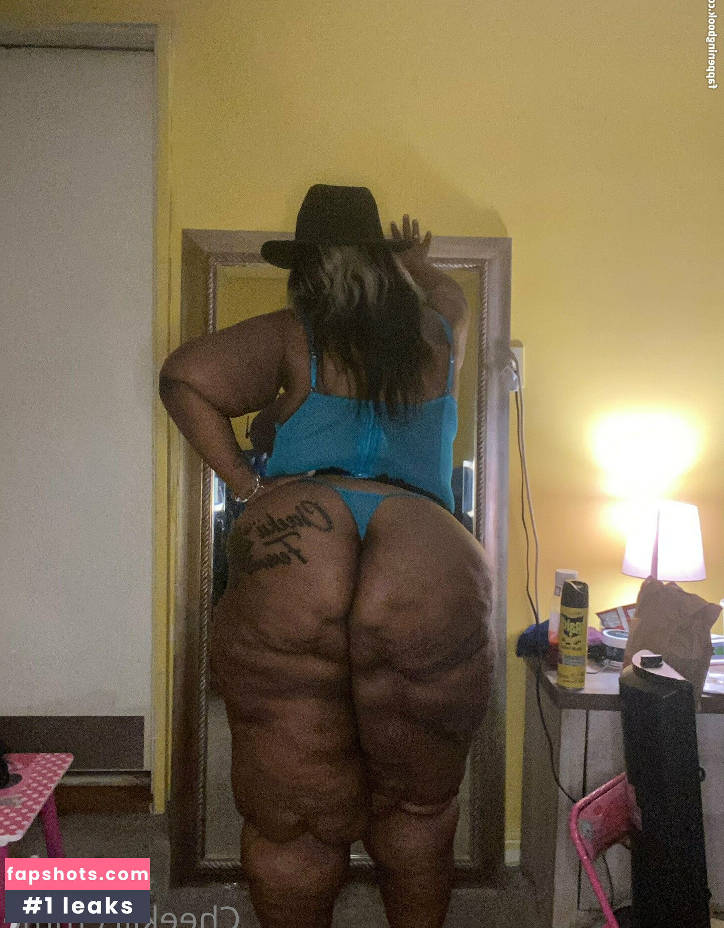 cheekiifemme gallery photo #13