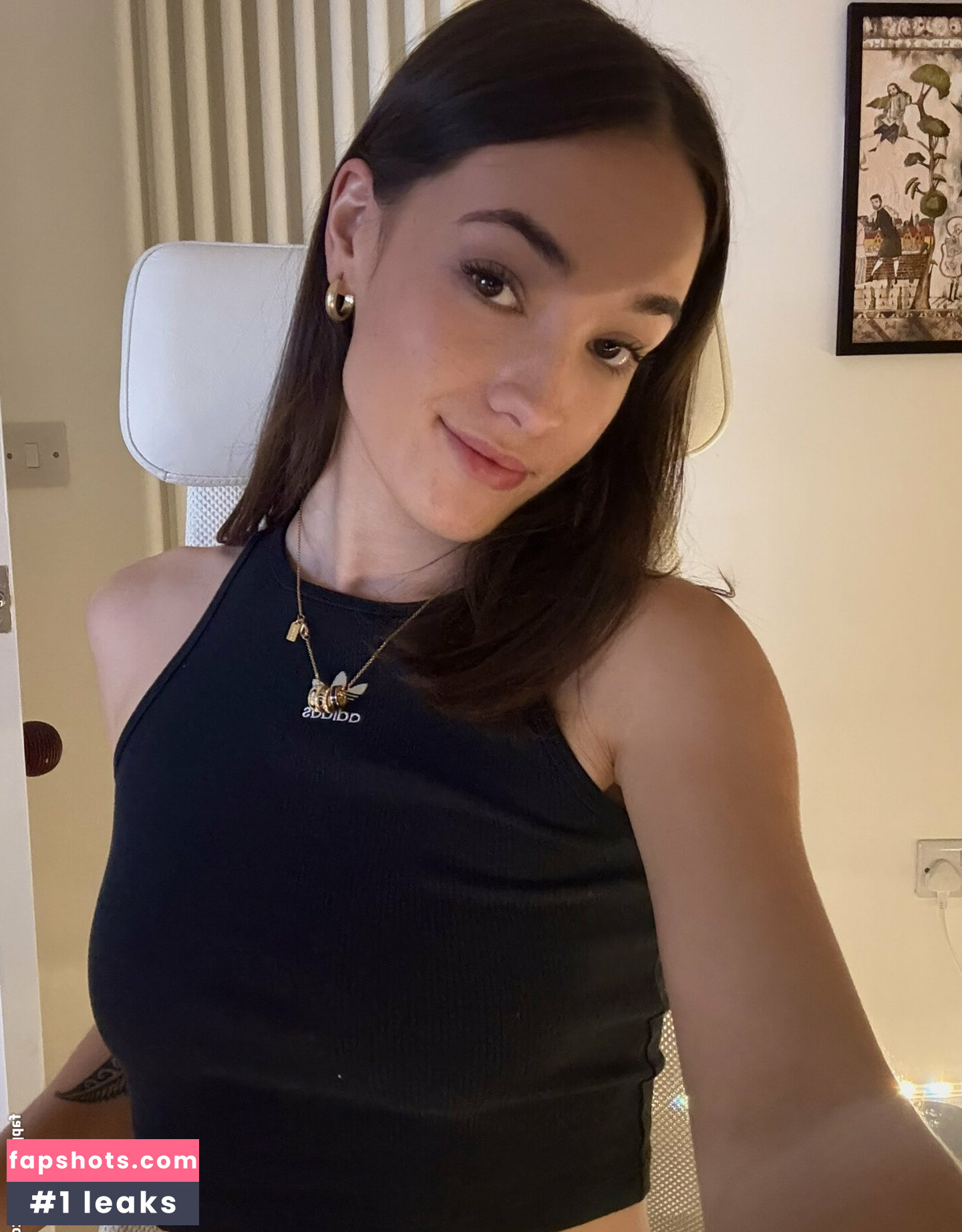 Cheekymz gallery photo #63