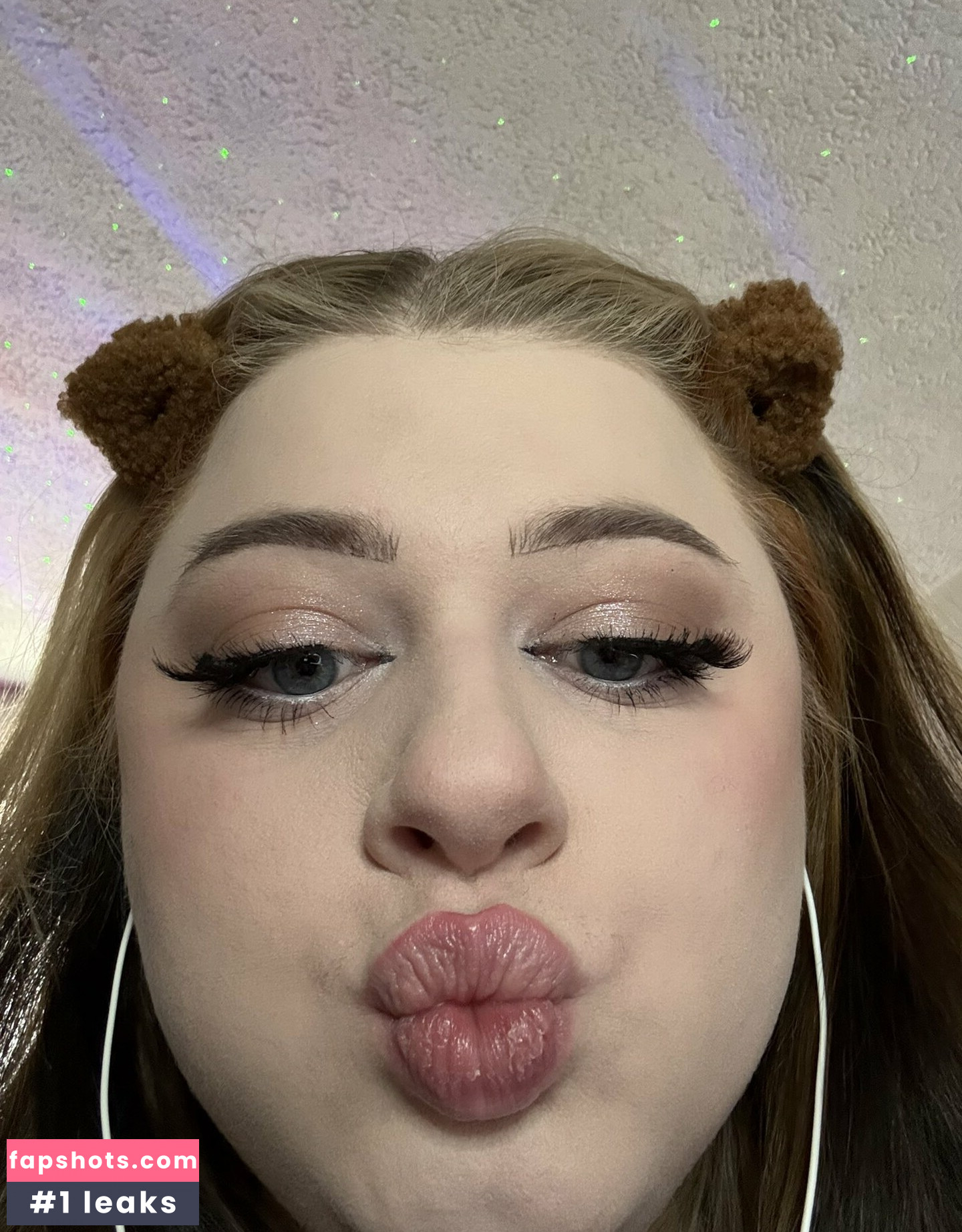 CheersItsKatie gallery photo #14