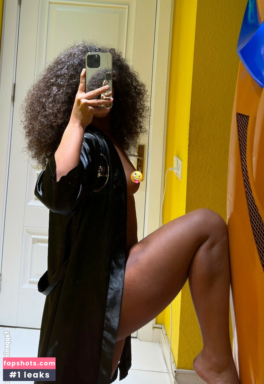 Chelsea Bakhshiyeva gallery photo #9