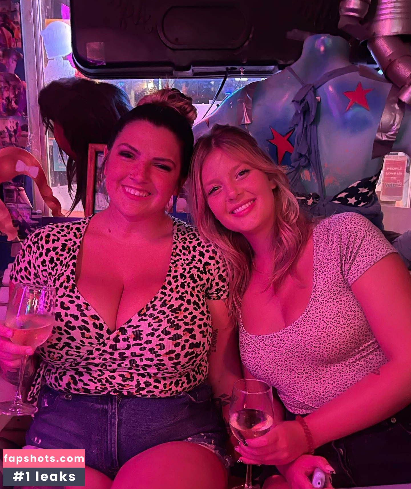 Chelsea Hammill gallery photo #15