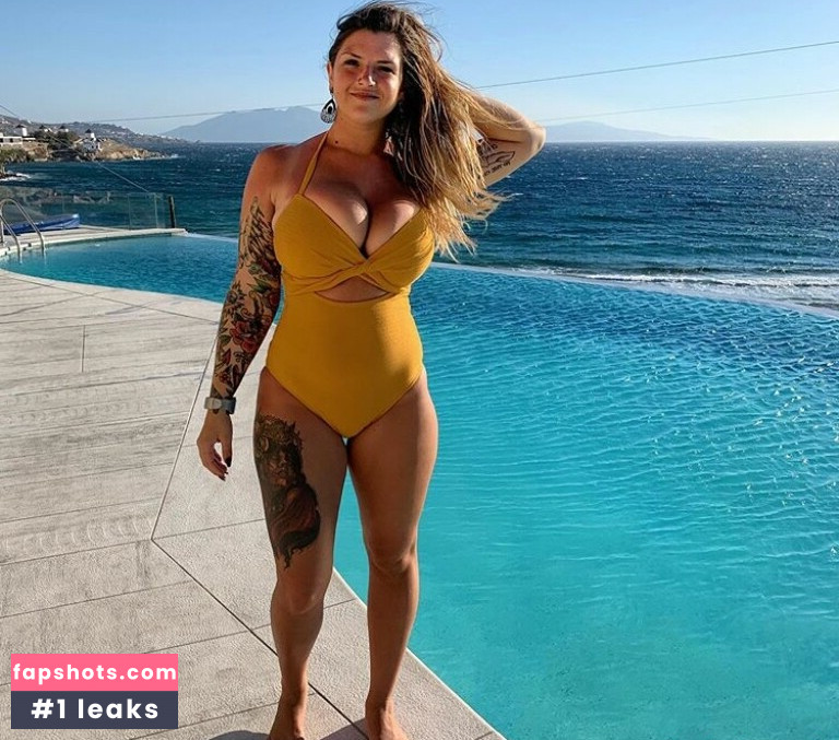 Chelsea Hammill gallery photo #26