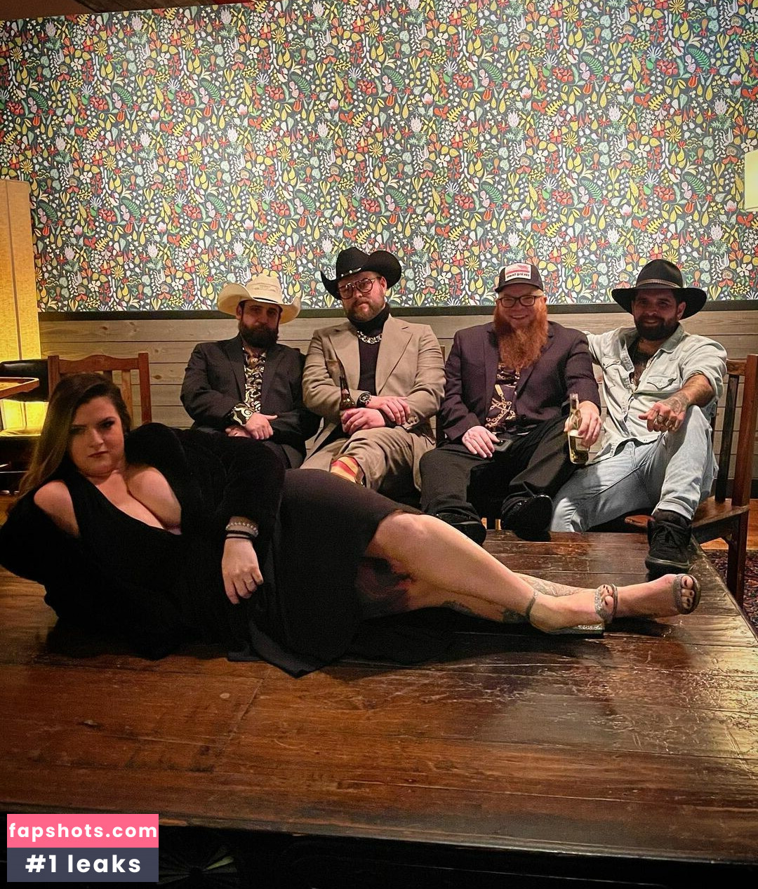 Chelsea Hammill gallery photo #29