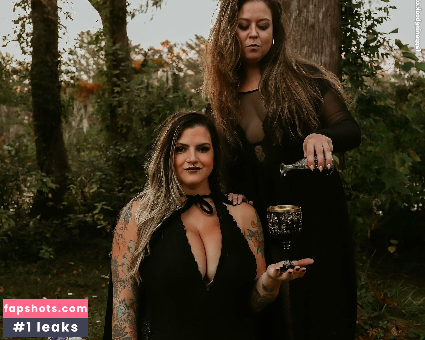 Chelsea Hammill gallery photo #5