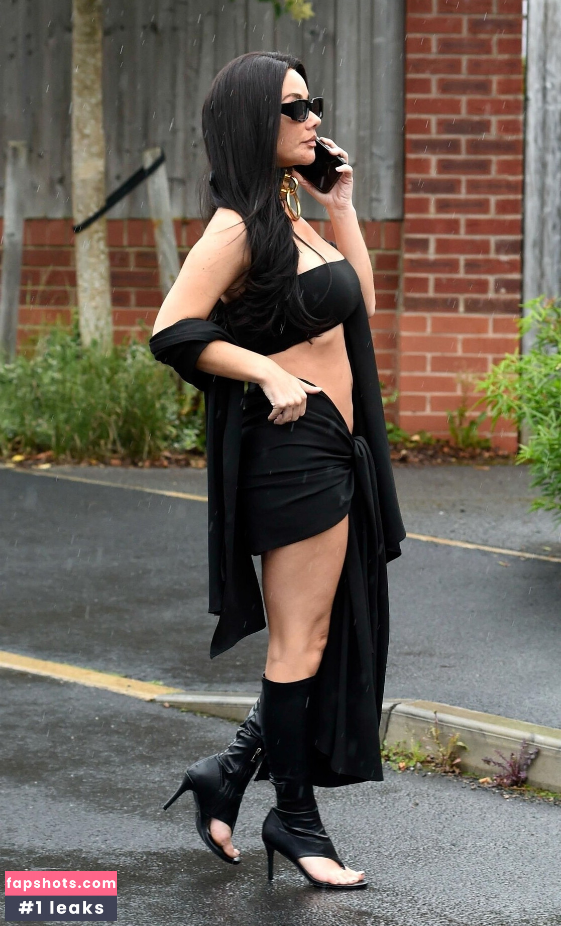 Chelsea Healey gallery photo #24