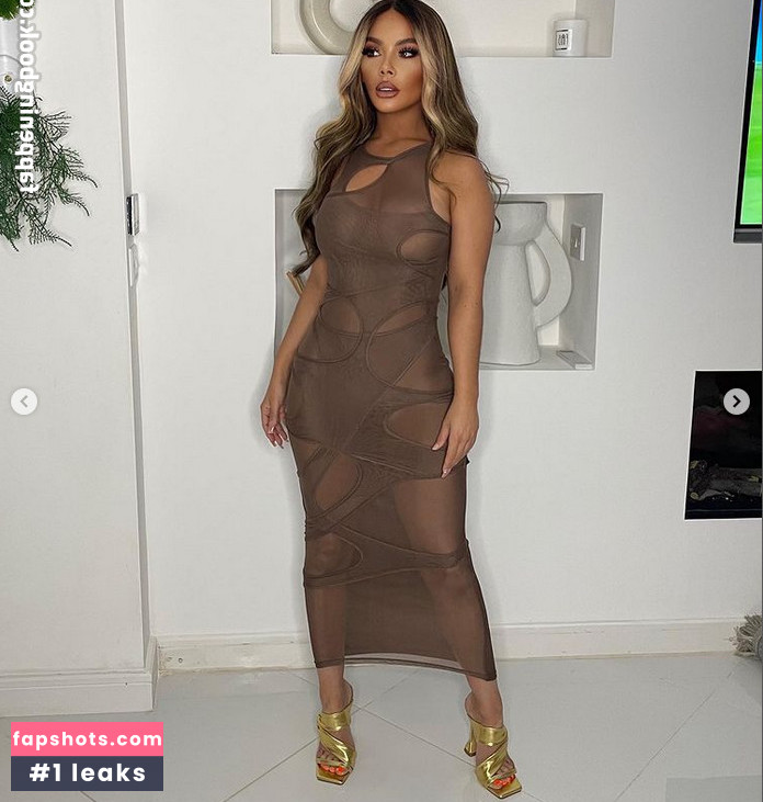 Chelsea Healey gallery photo #52