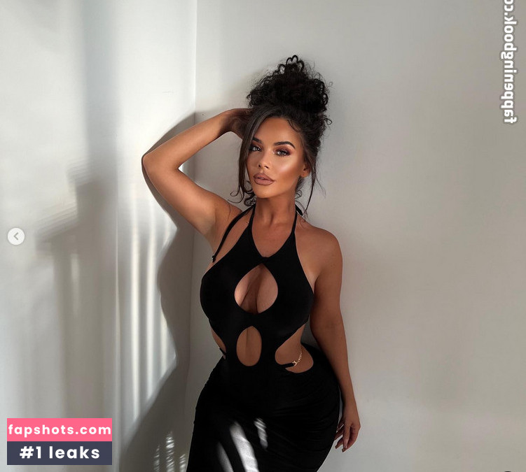 Chelsea Healey gallery photo #53