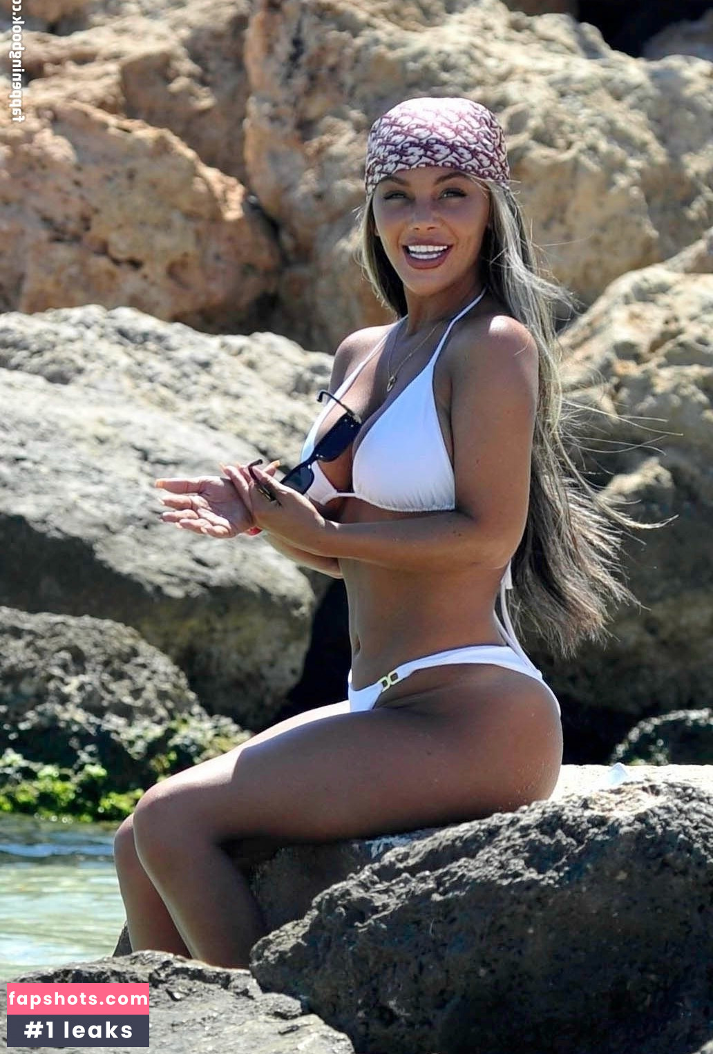 Chelsea Healey gallery photo #63