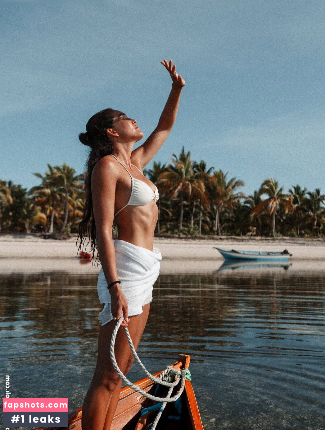 Chelsea Kauai nude babe gallery