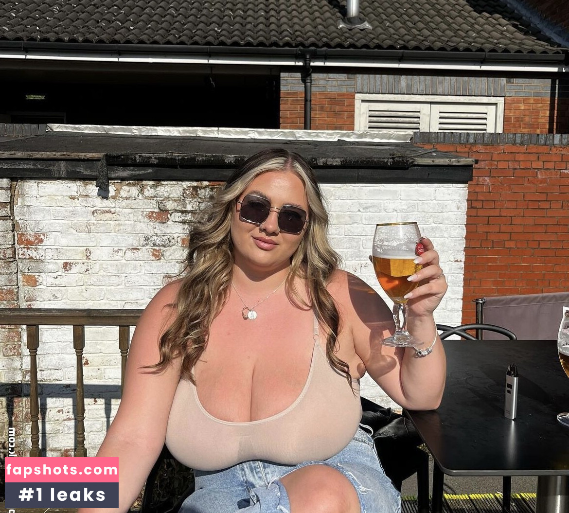 Chelsea Leigh gallery photo #2