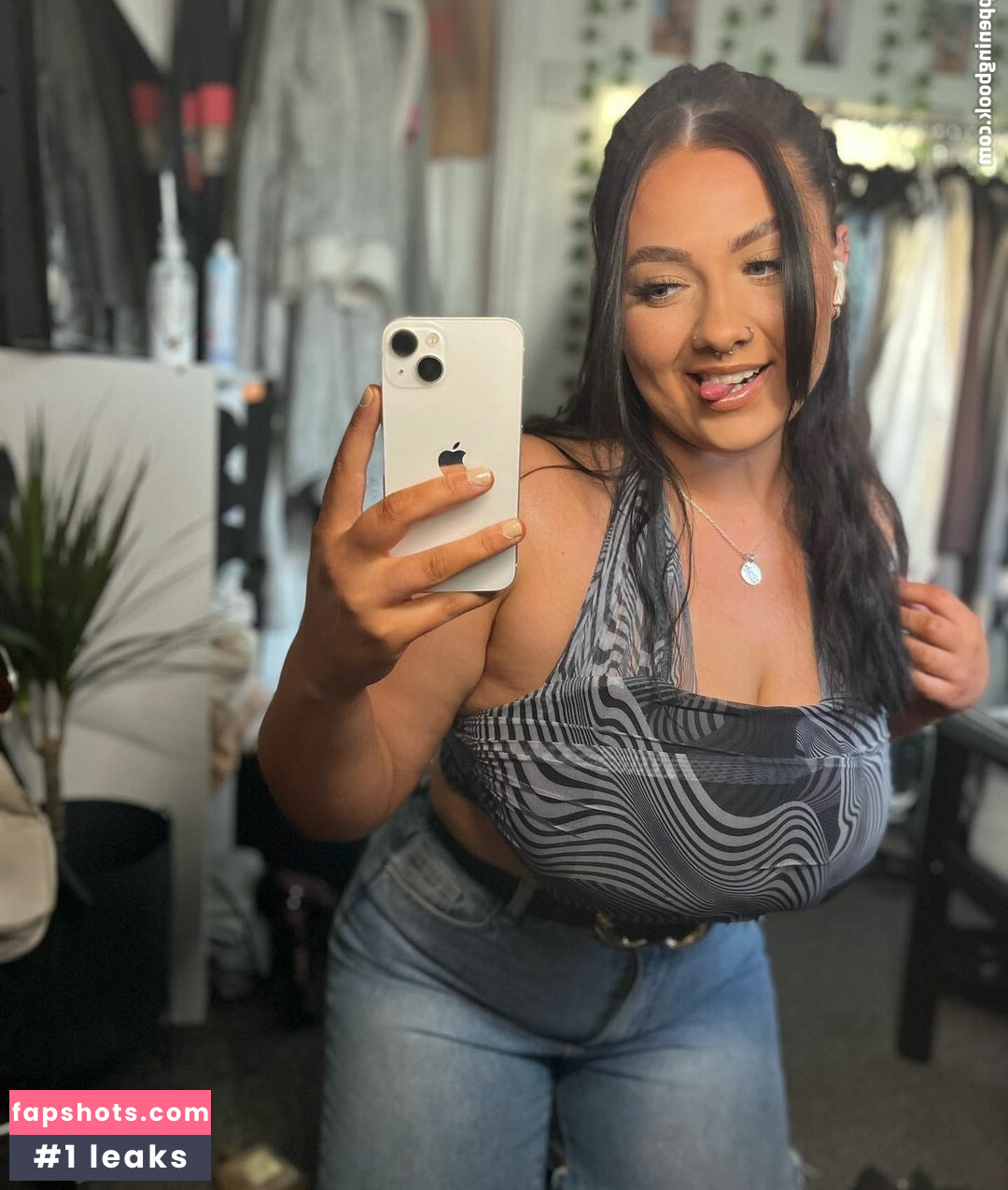 Chelsea Leigh gallery photo #19