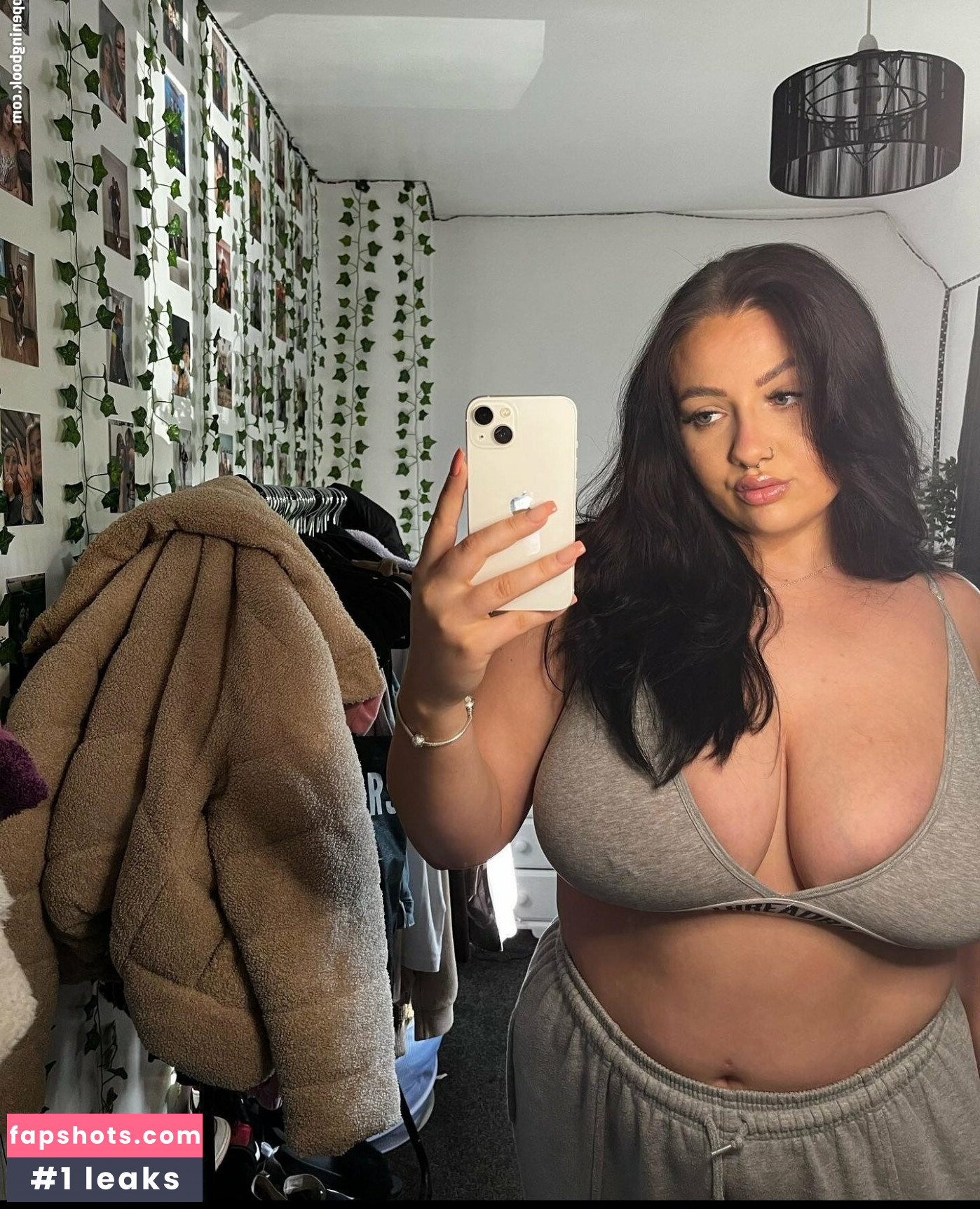 Chelsea Leigh gallery photo #35