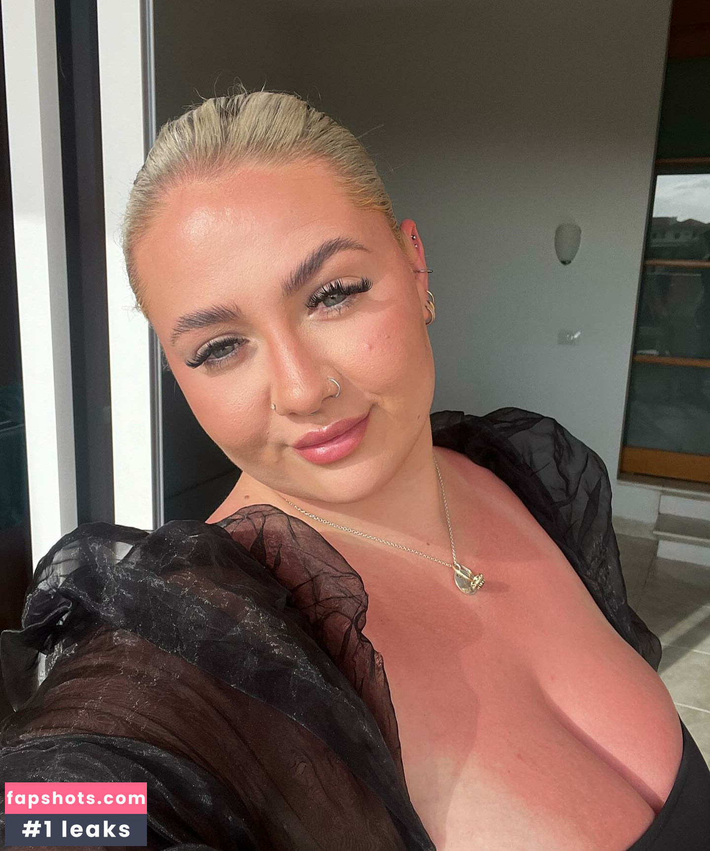 Chelsea Leigh gallery photo #46