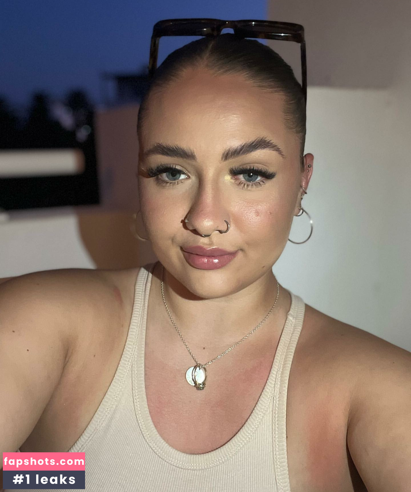 Chelsea Leigh gallery photo #59