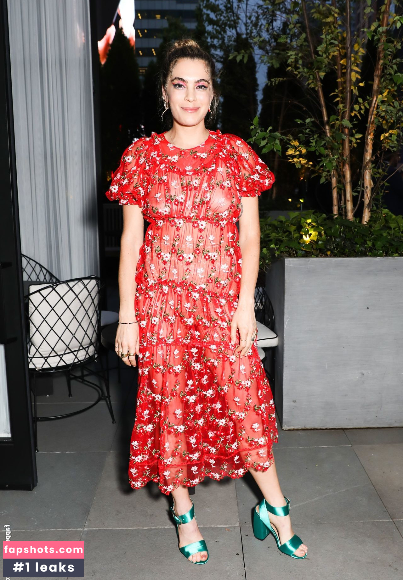 Chelsea Leyland Nude Leaks OnlyFans Photos #2 - LeakJerk