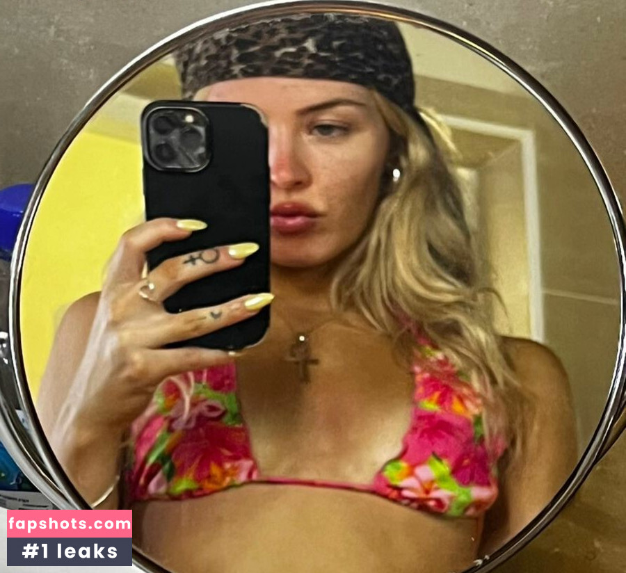 Chelsea Pearce gallery photo #22