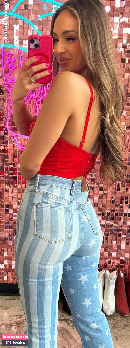 Chelsea Sommers gallery photo #15