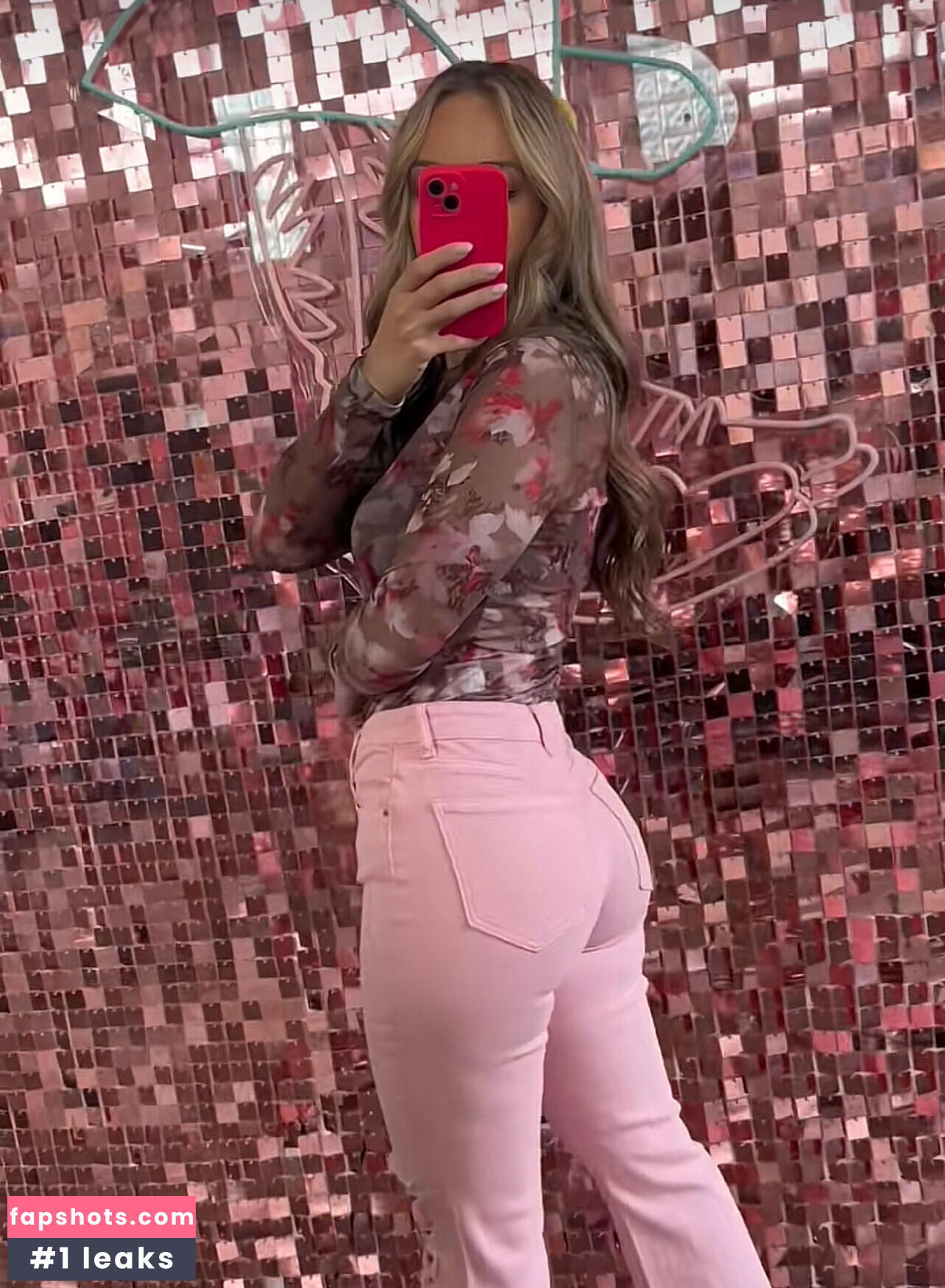 Chelsea Sommers gallery photo #16